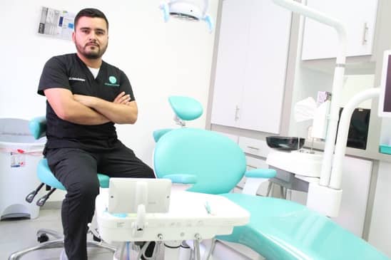 Slider image (4) Navarro Dental